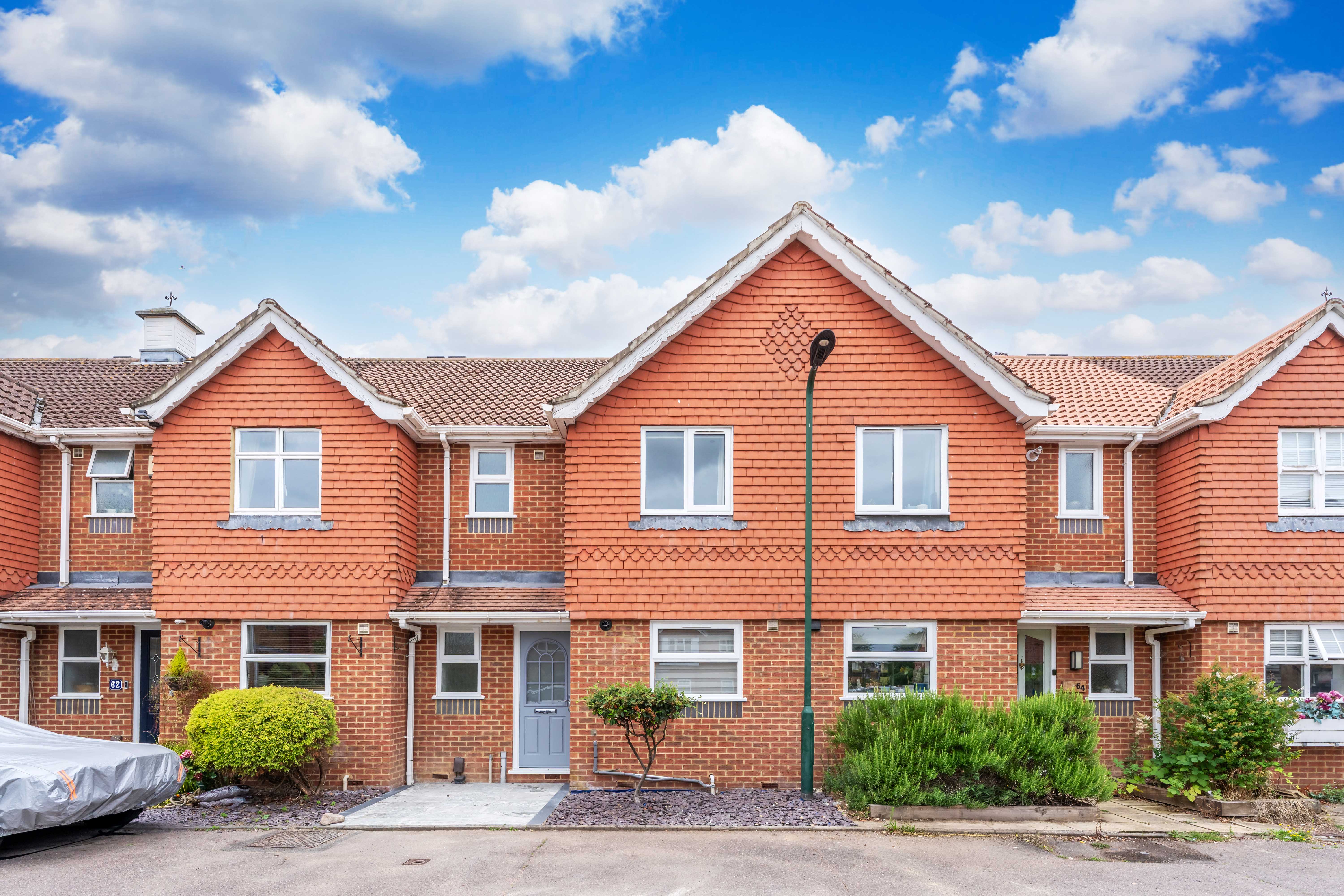 St Andrews Gardens, Cobham, KT11